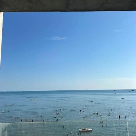 Seaside Apartment Durrës Exterior foto