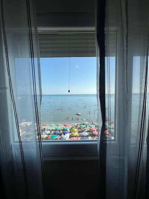Seaside Apartment Durrës Exterior foto